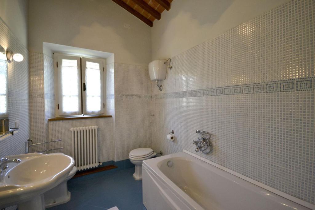 Łazienka w obiekcie Villa Il Palazzone