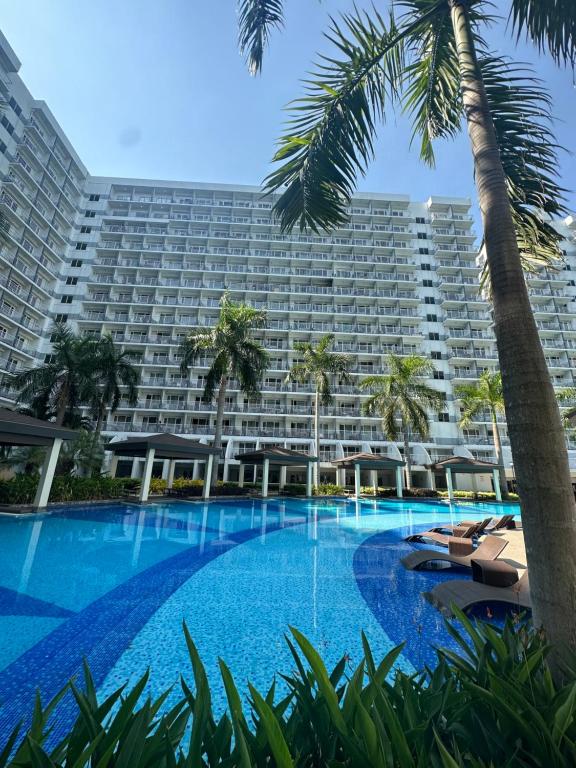 Bazén v ubytování Shell Residences Staycation nebo v jeho okolí