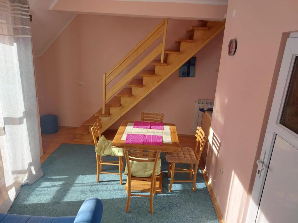 Kép Apartmani MiM szállásáról Divčibaréban a galériában