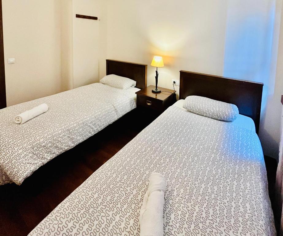 Luxury House Valencia D'Aneu - Two-Bedroom Apartment