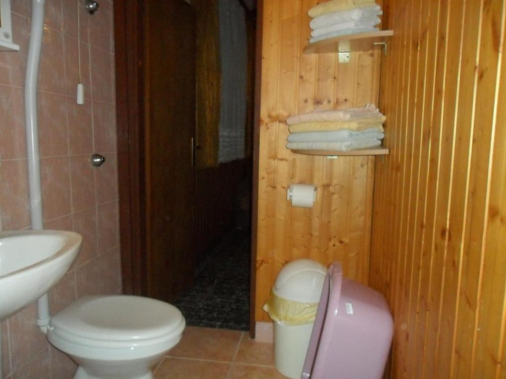 Koupelna v ubytování Apartmani Yucca