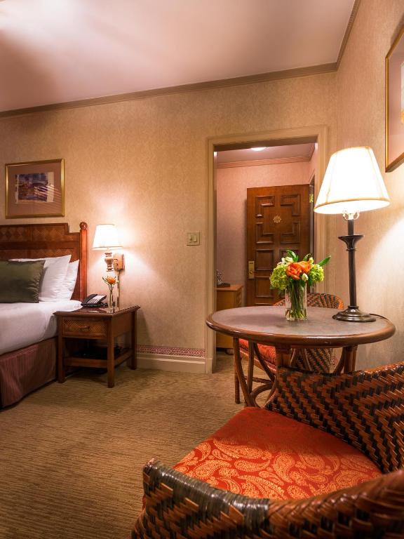 Casablanca Hotel by Library Hotel Collection photo