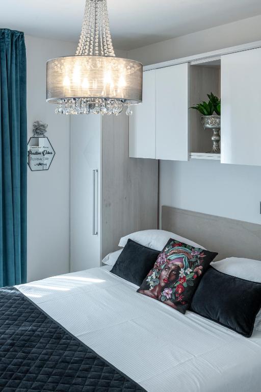 Posteľ alebo postele v izbe v ubytovaní Modern and Spectacular 2-BedApartment in Cavtat