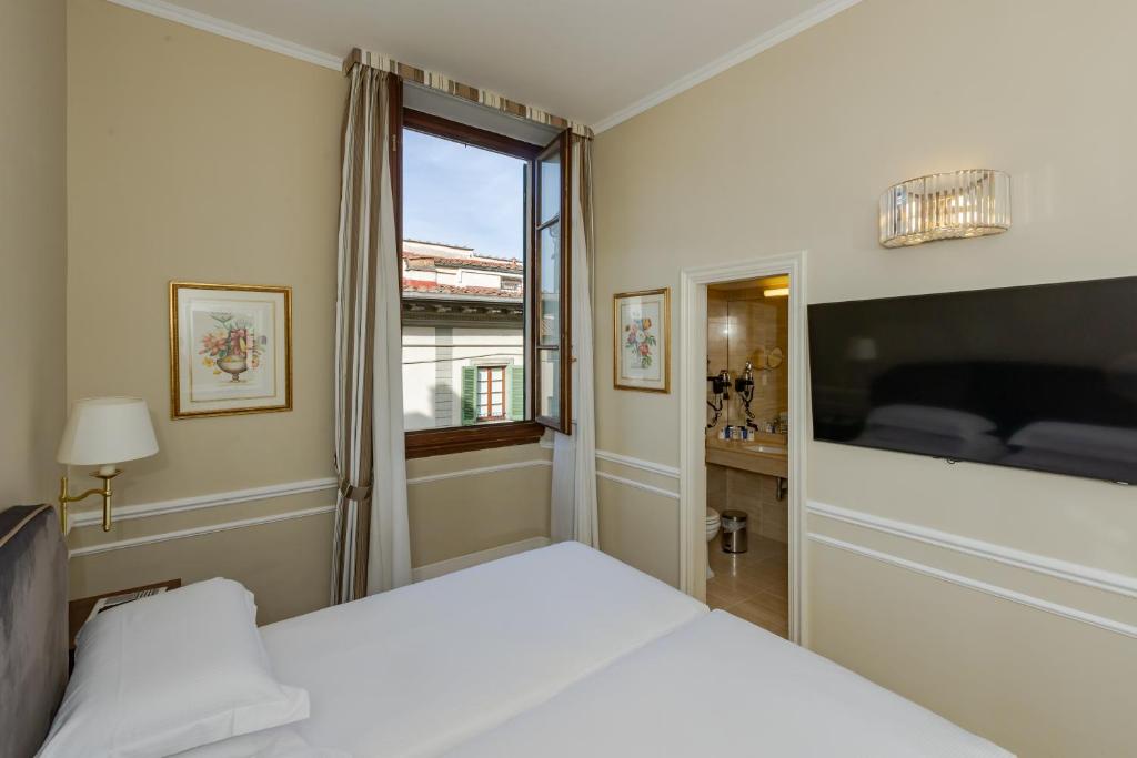 FH55 Hotel Calzaiuoli - Resim 44