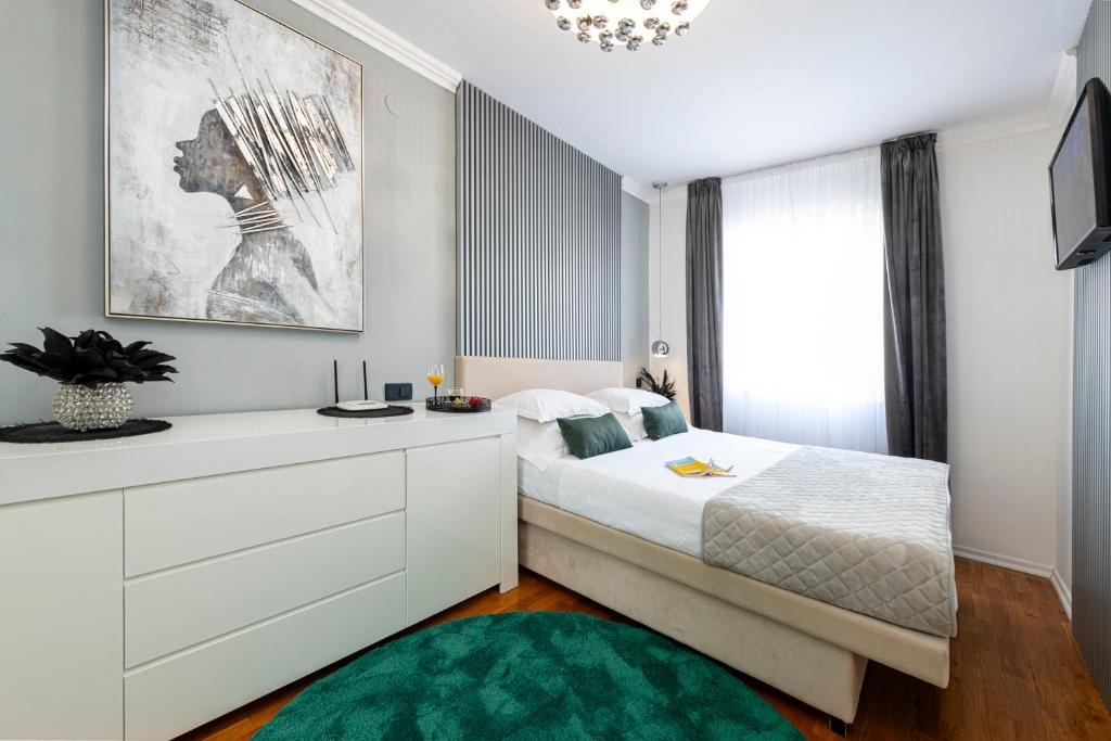 Posteľ alebo postele v izbe v ubytovaní Modern and Spectacular 2-BedApartment in Cavtat