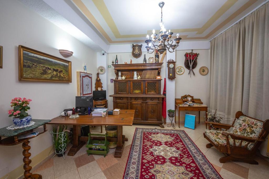 Posezení v ubytování Hotel "SAN SAENA "
