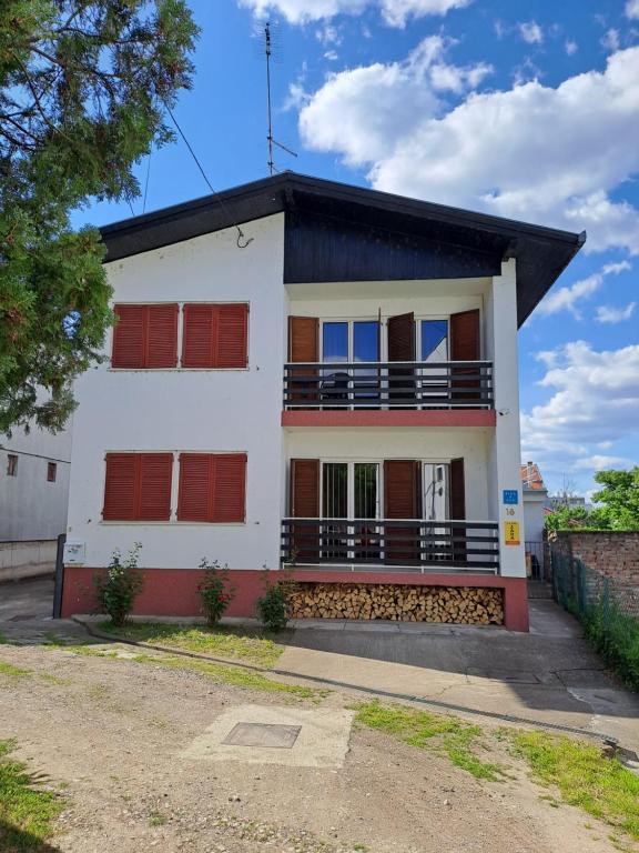 Budova, kde se penzion nachází