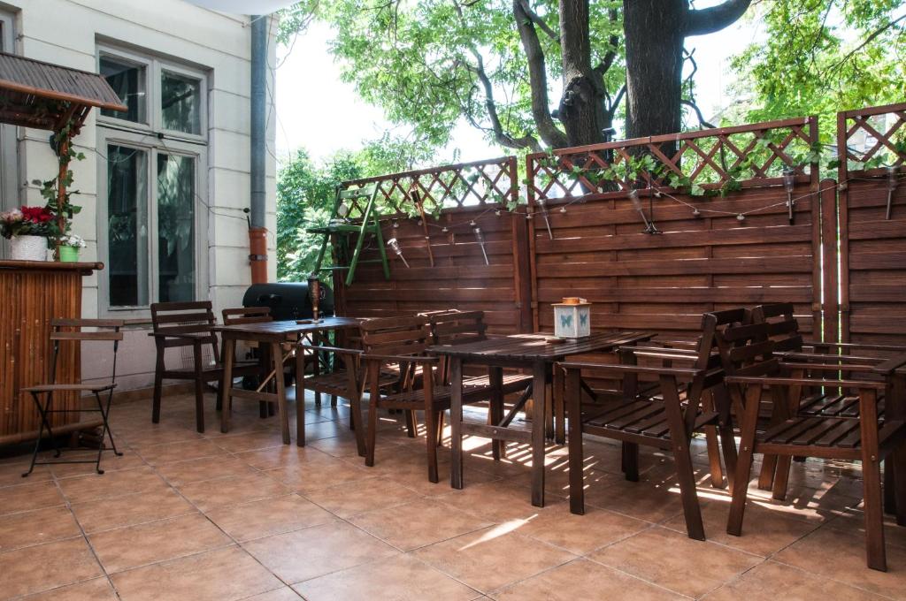 Balkón nebo terasa v ubytování Antique Hostel