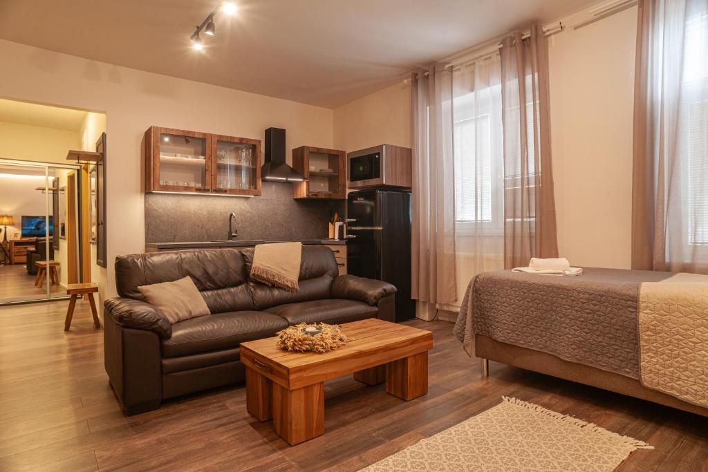 STING Boutique Apartments - 