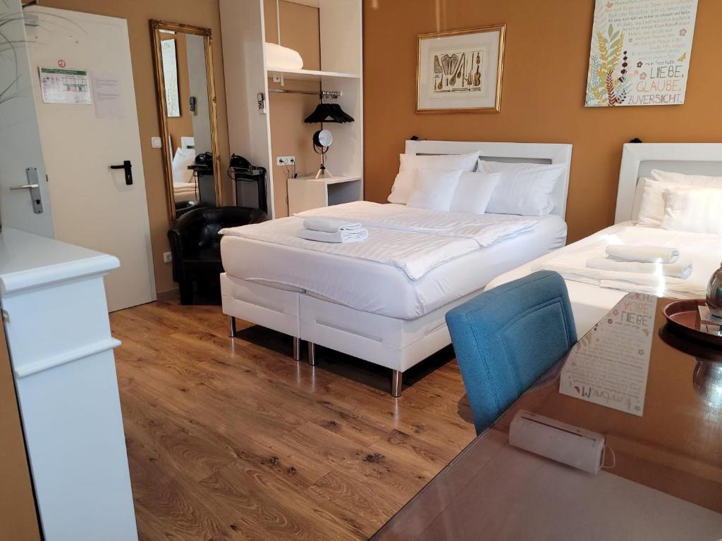 Hotel Franken an der Messe - Resim 7