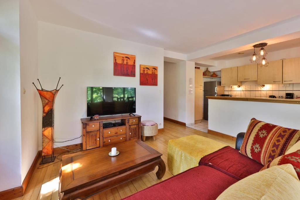 Gîte au Manoir des Sens avec bain nordique jacuzzi sur terrasse privée – photo 8