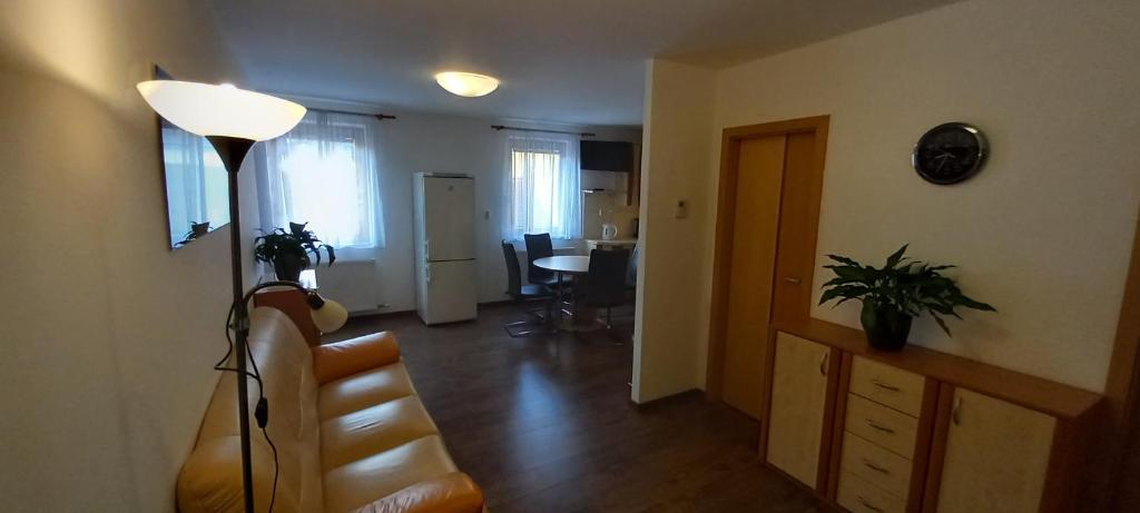 Posezení v ubytování Apartmány u náměstí Sušice