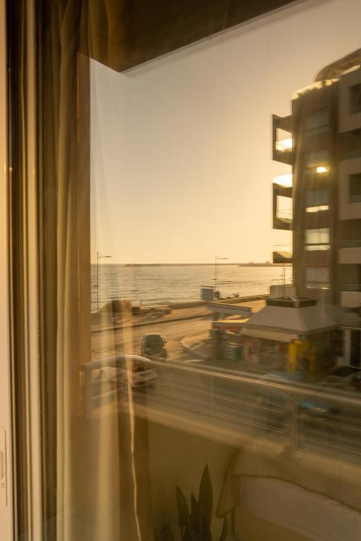 Nespecifikovaný výhled na moře nebo výhled na moře při pohledu z aparthotelu