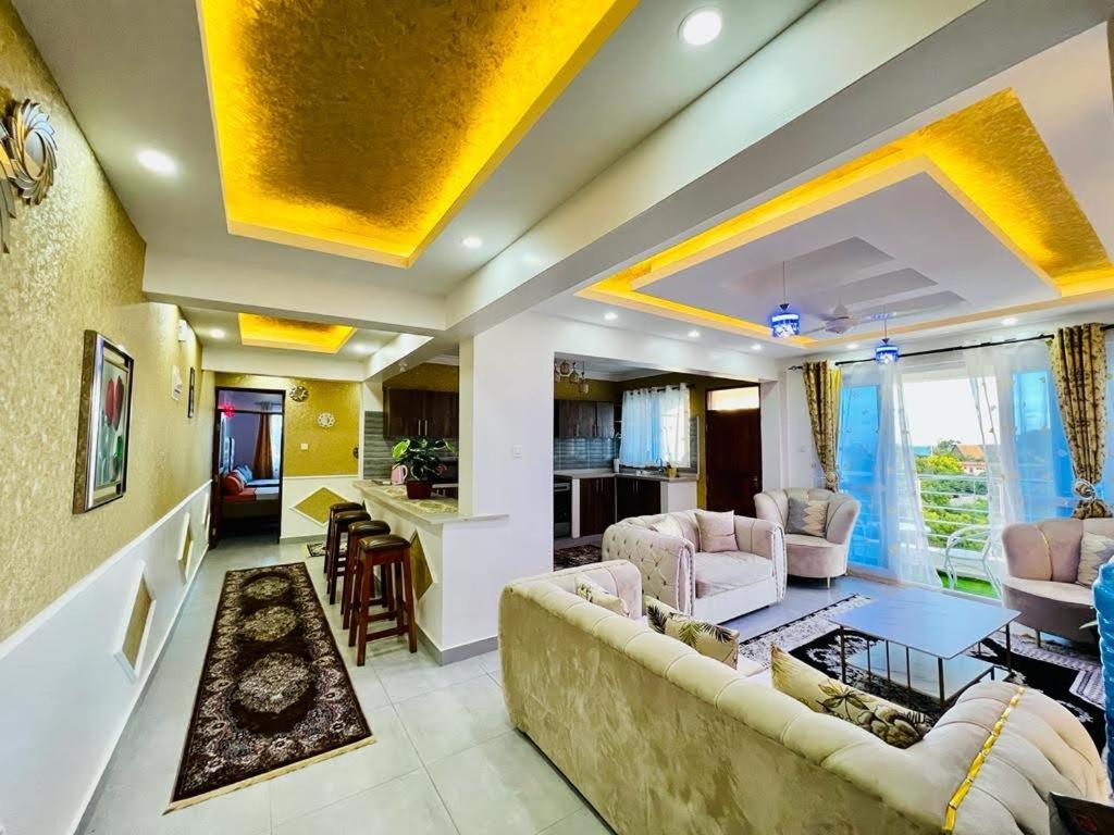 Area tempat duduk di Nyali luxury