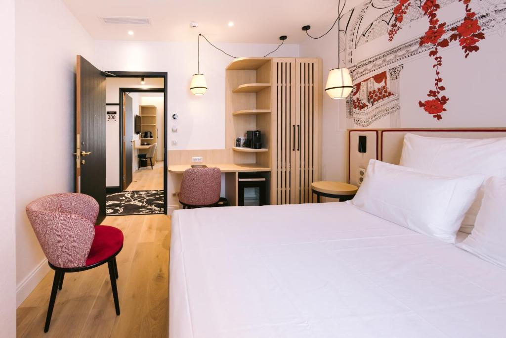 Hôtel Majestic - Resim 24