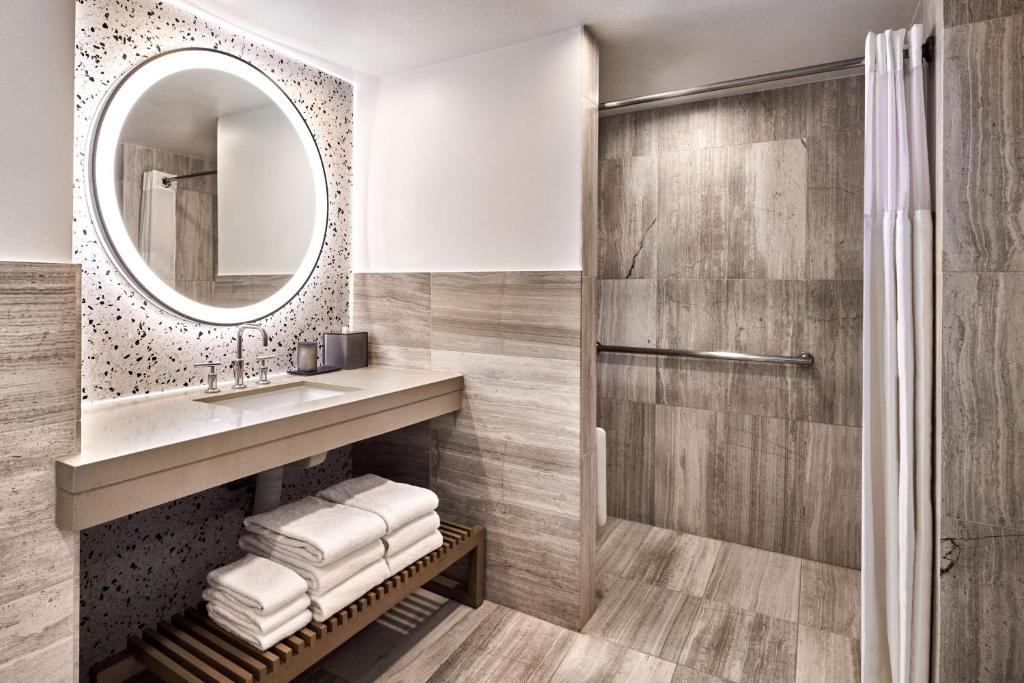 JW Marriott Desert Springs Resort & Spa - Reina Del Resort - Dos Camas Queen