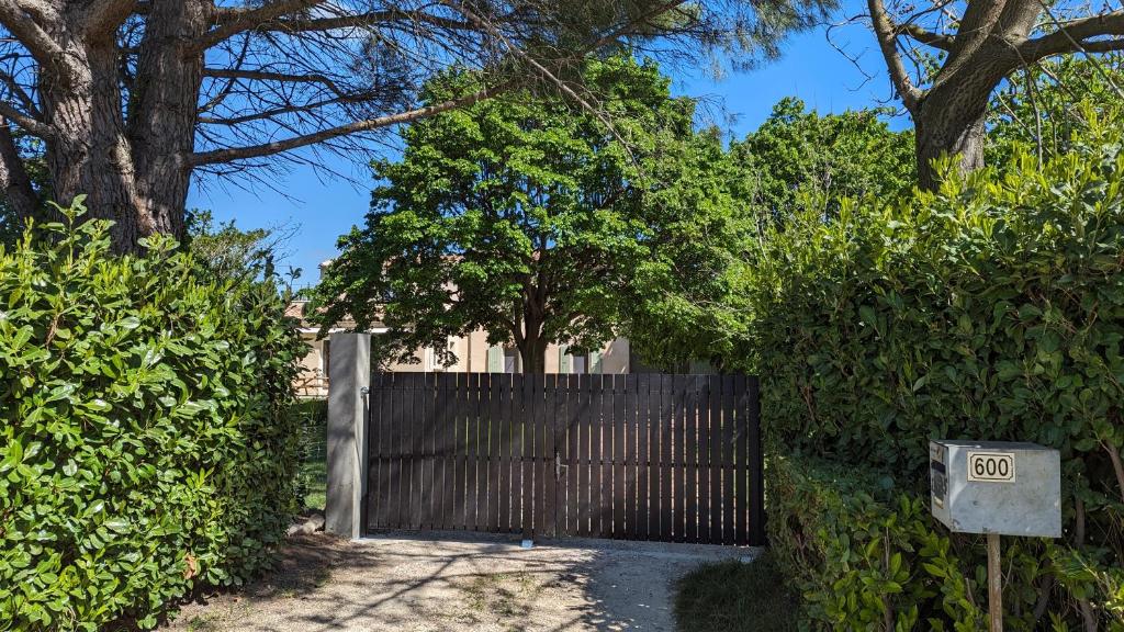 Zahrada ubytování Rez-de-jardin indépendant dans ferme maraichère bio avec grand jardin privatif clos et arboré