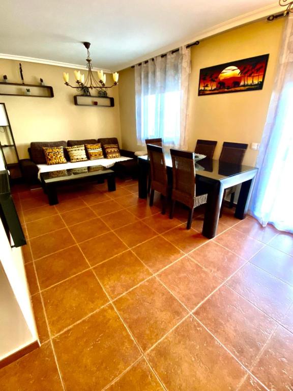 Posteľ alebo postele v izbe v ubytovaní Cuencaloft Relax en familia con barbacoa