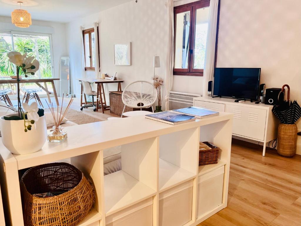 Posezení v ubytování Loft entre mer et campagne à 5 min d'Ajaccio classé 4 étoiles