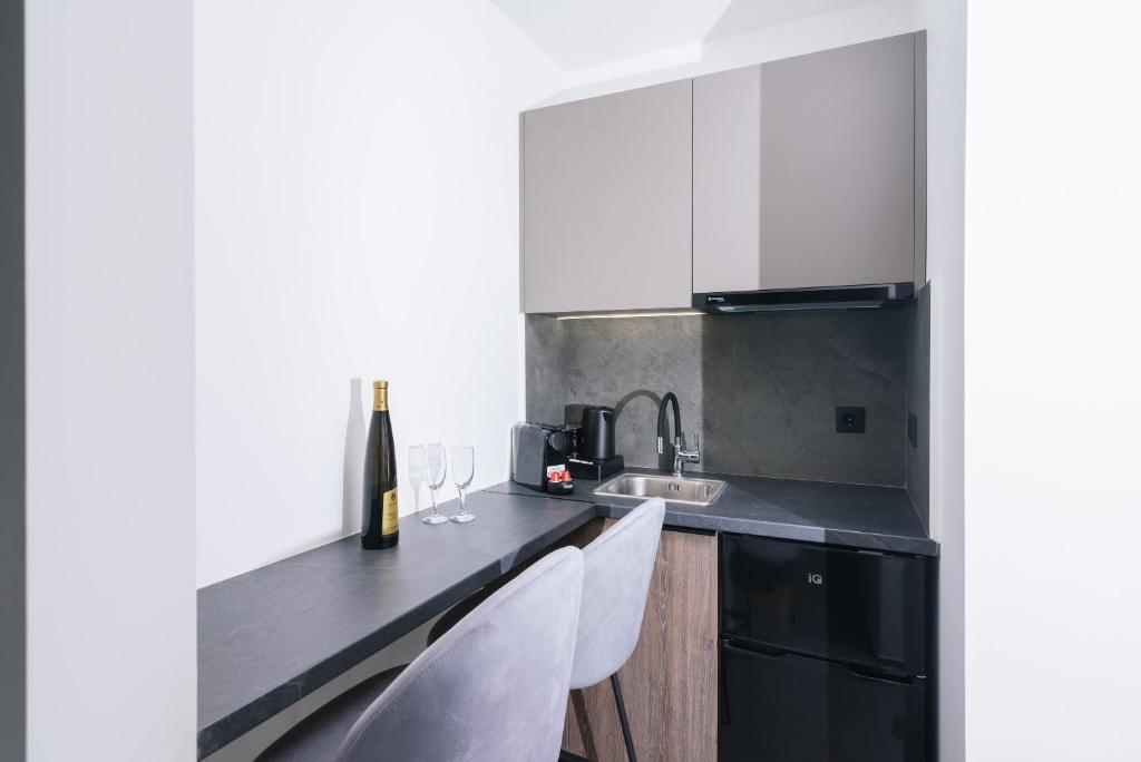 Alcyone Studios and Apartments - Suite Avec Balcon
