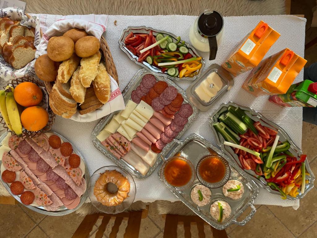 Cibo presso l'affittacamere o nelle vicinanze