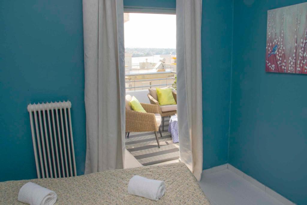 Posezení v ubytování Top floor apartment in Chalkida