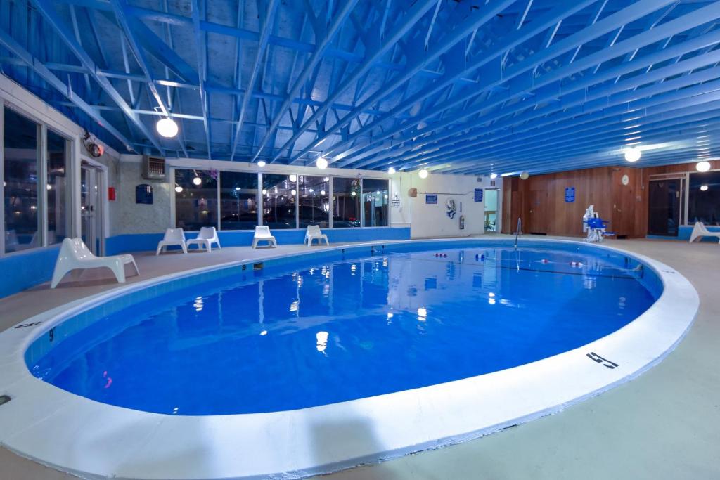 Bazén v ubytování Cape Sands Inn nebo v jeho okolí
