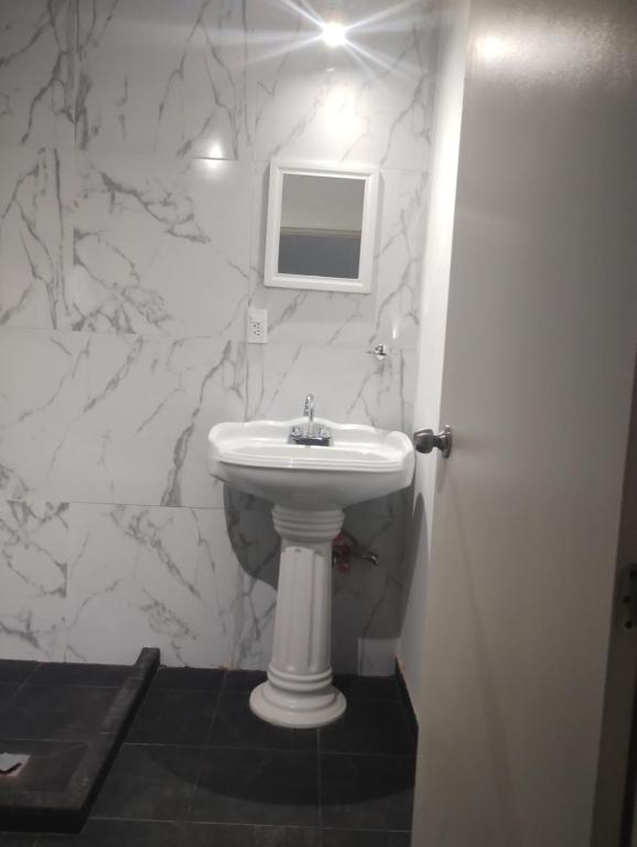 PROVENZA HOTEL & SUiTES - Camera Queen Deluxe