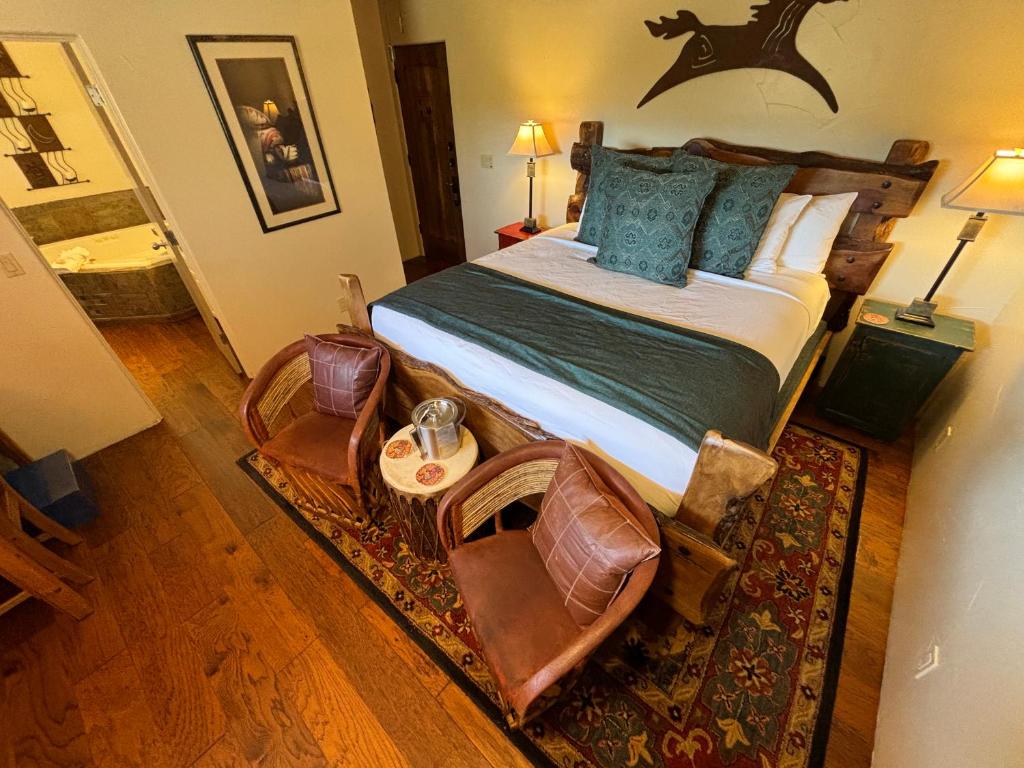 Casa Sedona Inn - Southwest Memories - King Room With Mountain View