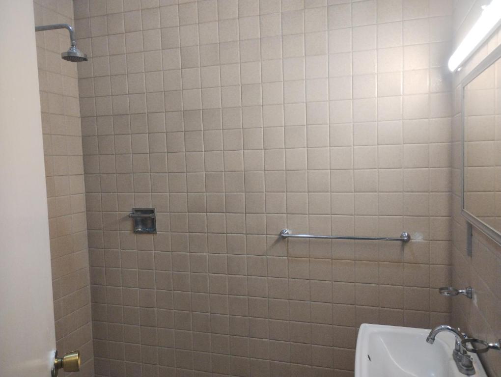 PROVENZA HOTEL & SUiTES - Camera Doppia Con Bagno In Comune