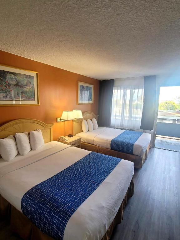 Travelodge by Wyndham San Francisco Airport North - Habitación Queen Con Dos Camas Queen - No Fumadores