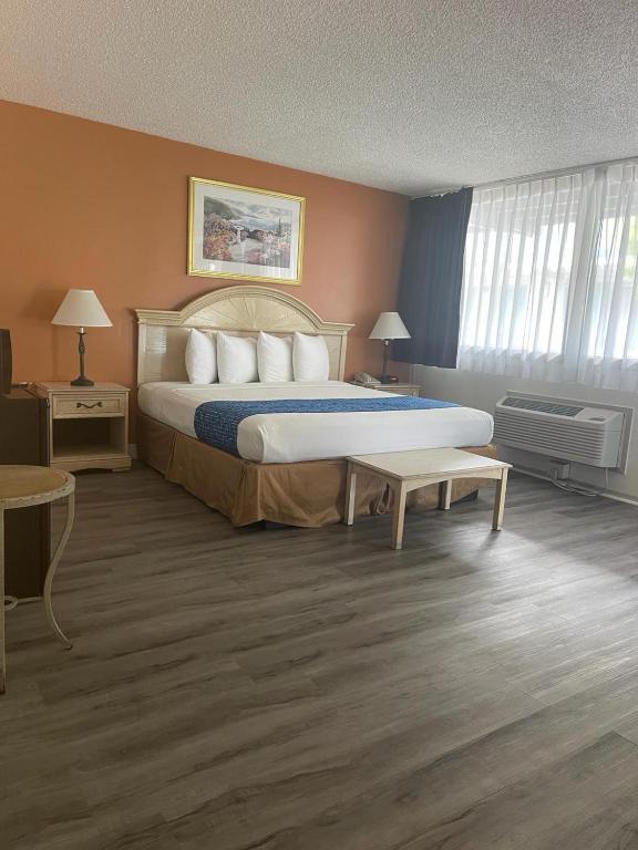 Travelodge by Wyndham San Francisco Airport North - Queen Room - Acceso A Discapacitados/no Fumar