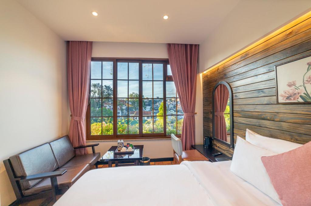 Brick House Dalat Hotel - 9