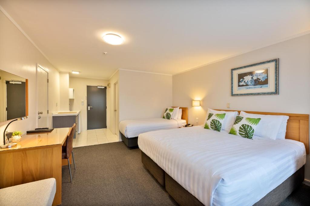 
Executive Triple Studio
