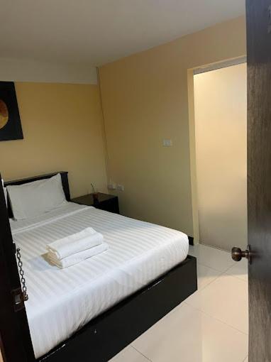 The Elegant Patong - Resim 17