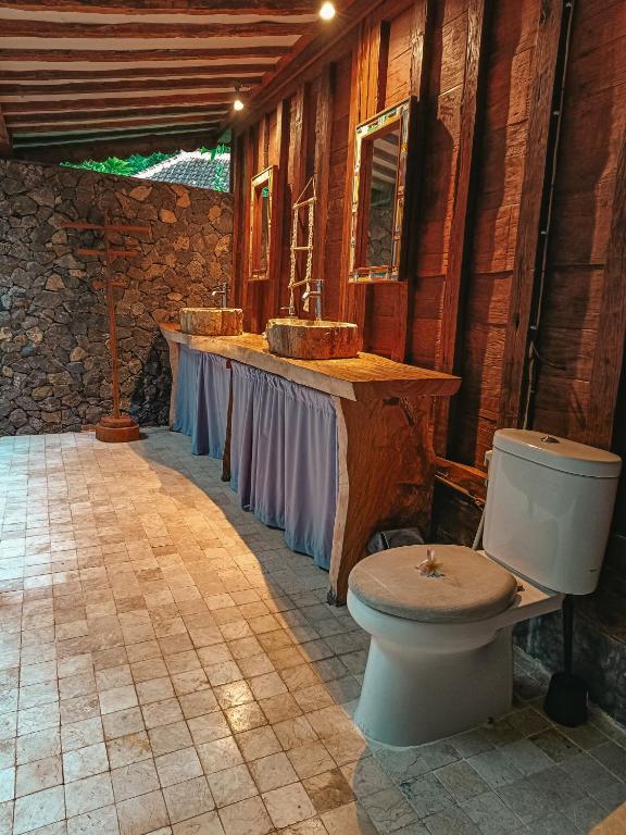 Koupelna v ubytování Alaya Ecolodge