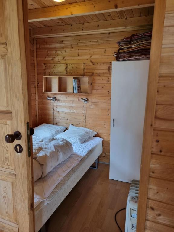 Postel nebo postele na pokoji v ubytování Feriebyens Camping