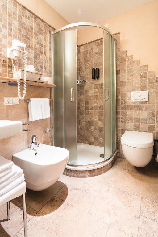 Koupelna v ubytování Naturhotel Leitlhof