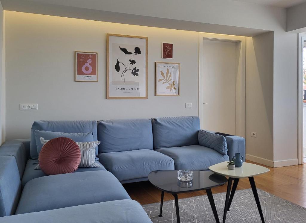 Foto de la galeria de Isa's Square Apartment a Shkodër