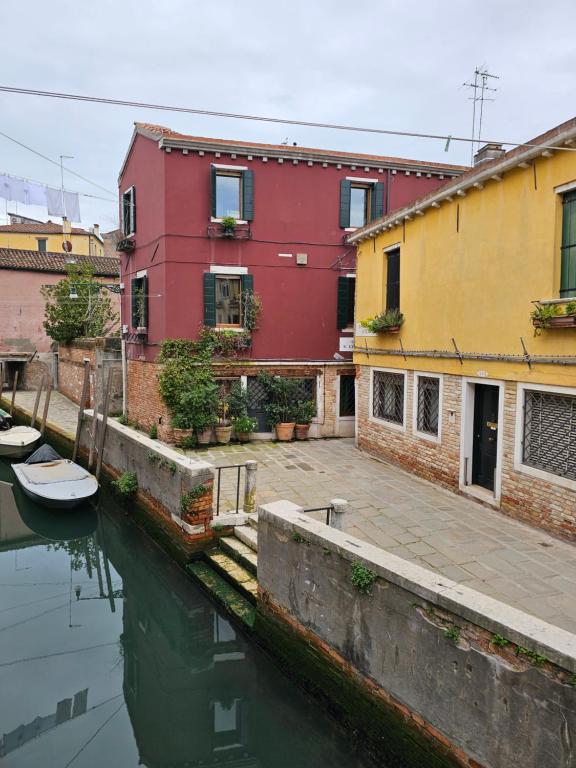 Foto de la galería de Casa Rossa vista canale en Venecia
