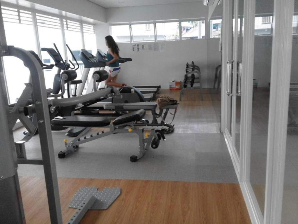Pusat kecergasan dan/atau kemudahan kecergasan di Upscale Condo with High Speed Internet, Mivesa Residences