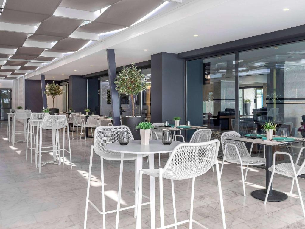 Restaurace v ubytování Mercure Rhodes Alexia Hotel & Spa