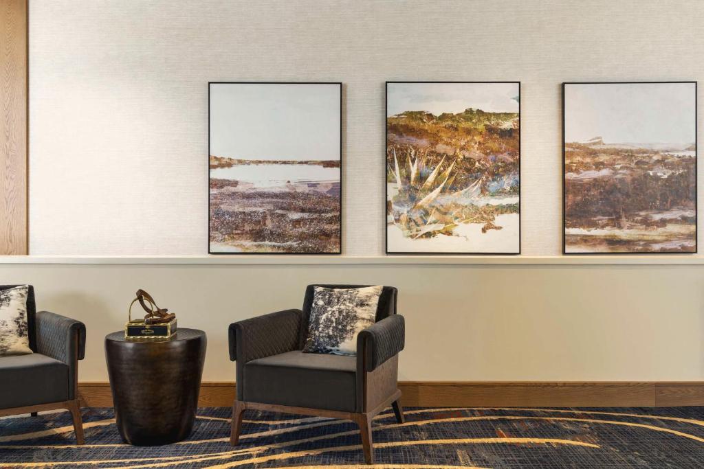 Posezení v ubytování Doubletree By Hilton Abilene Downtown Convention Center
