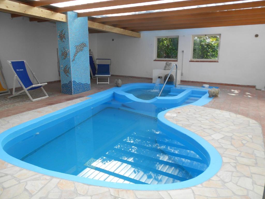 Bazén v ubytování Residence Villa Olivia nebo v jeho okolí