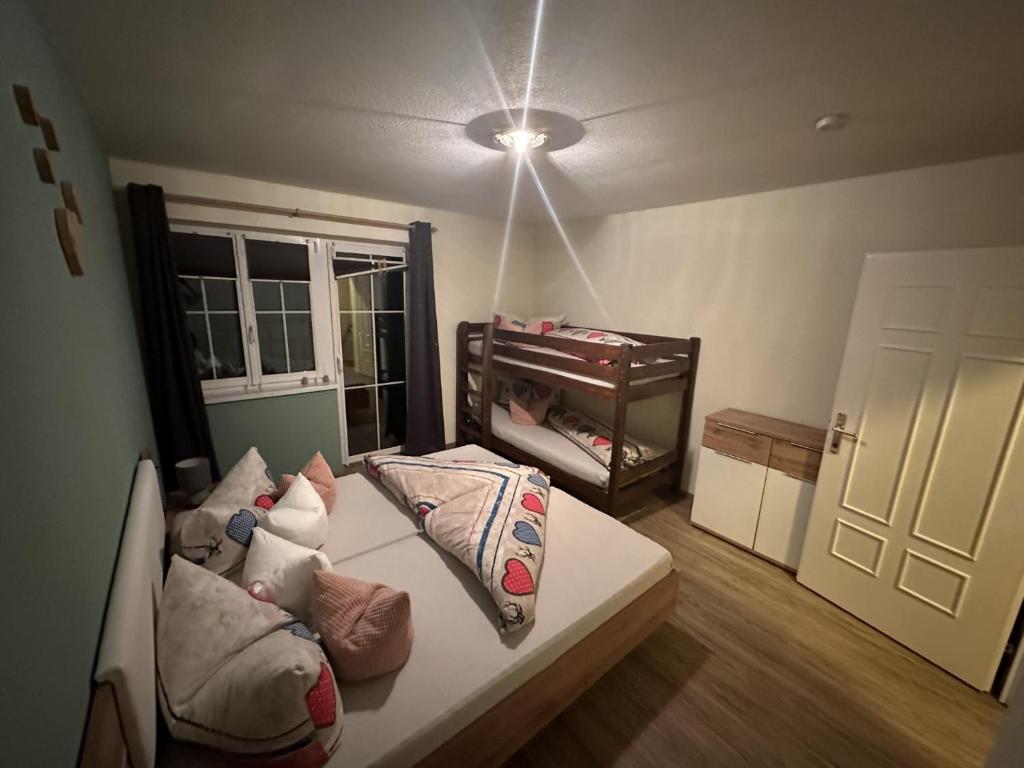 Postel nebo postele na pokoji v ubytování Haus Alpenruh