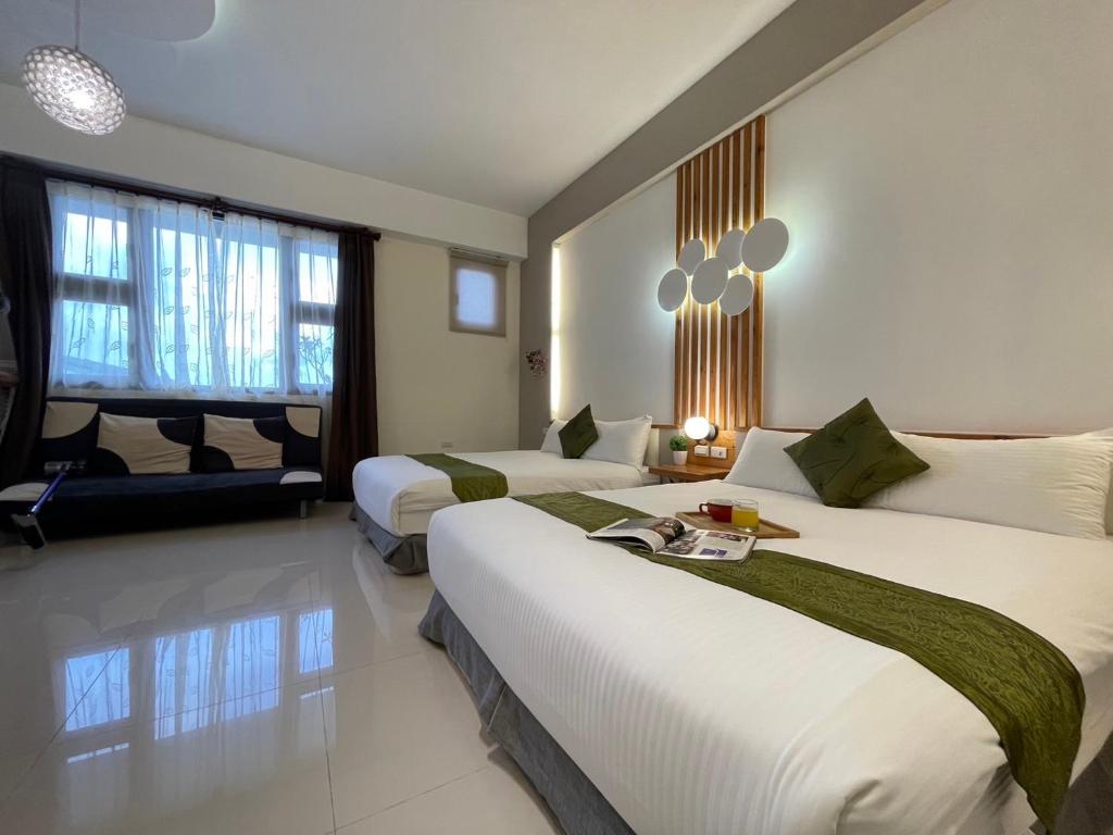 Love's World B&B - Quadruple Room With Mountain View