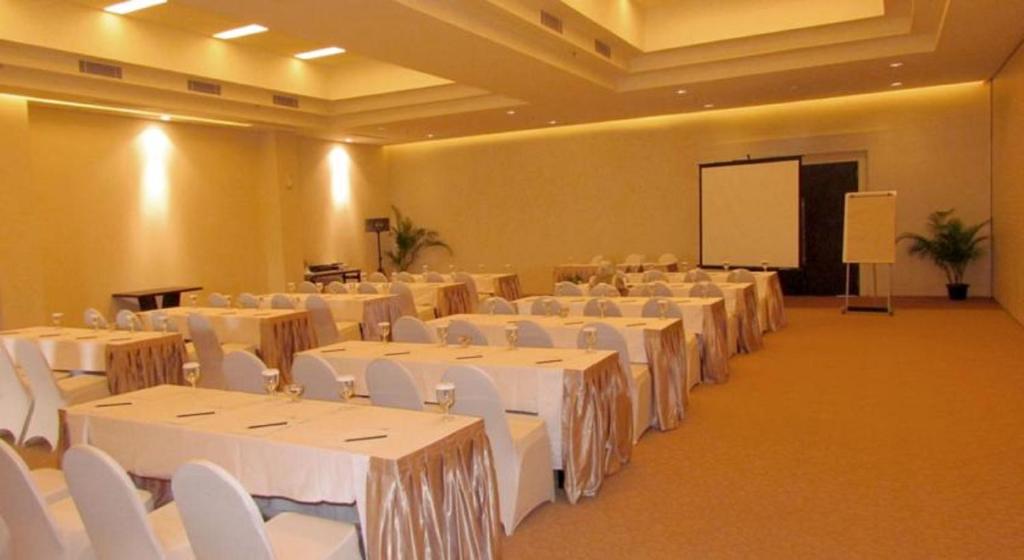 Konferenční prostory v ubytování Ijen Suites Resort & Convention