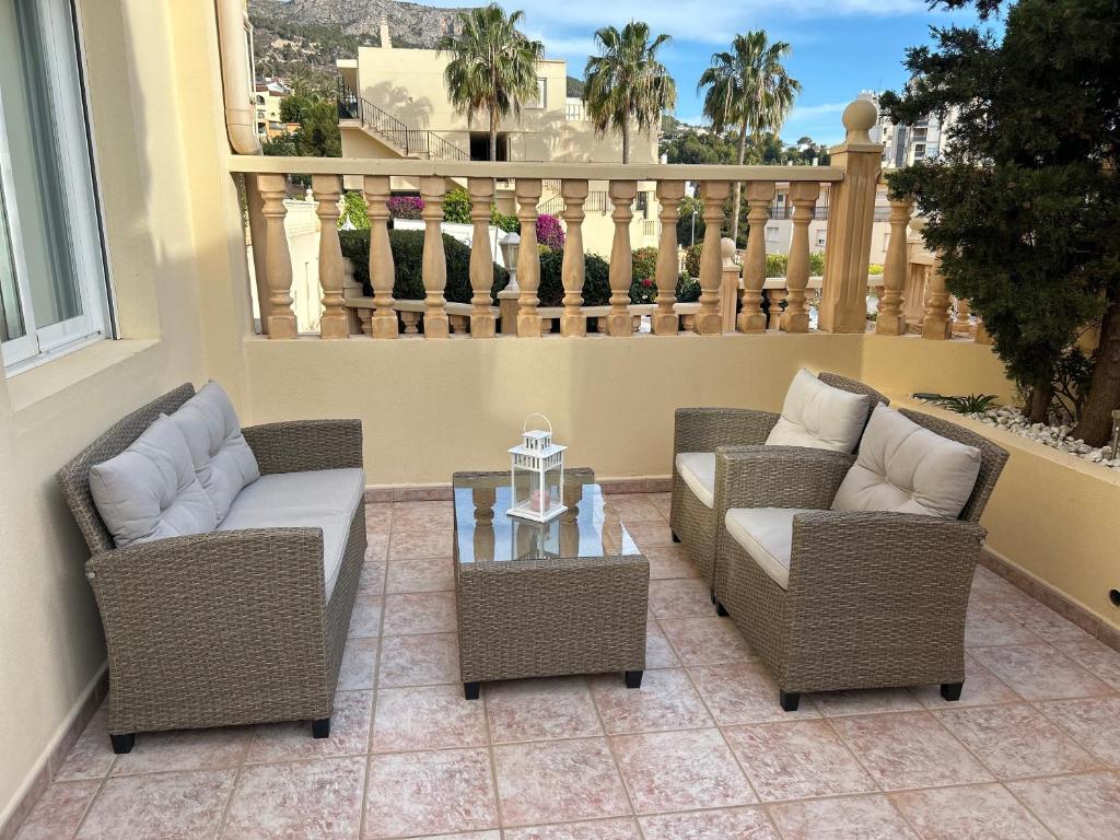 Balkón nebo terasa v ubytování Apartamento dúplex 6 personas en zona tranquila CALPE