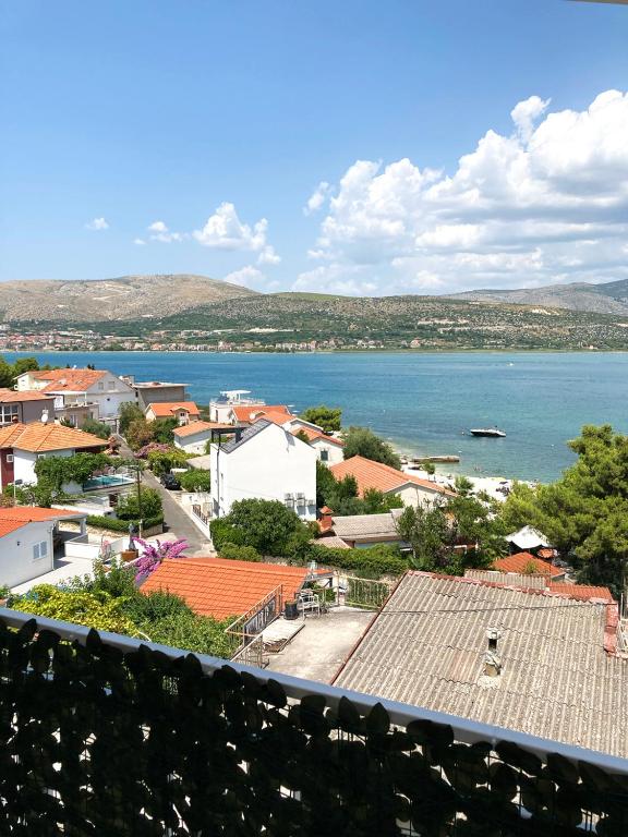 a view of a town and a body of water at Levanda in Trogir