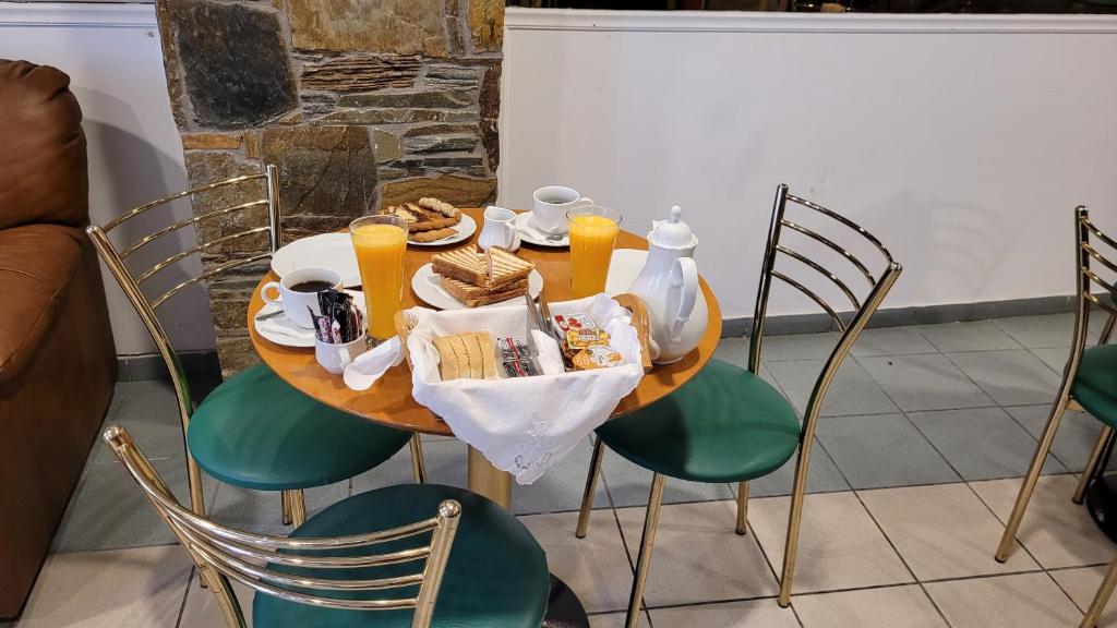 Jídlo v hotelu nebo okolí